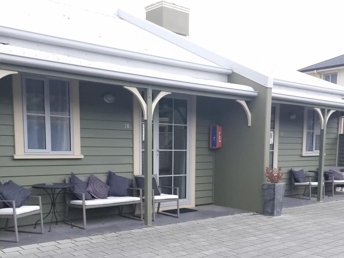 Motel The Mews Oamaru Exterior foto